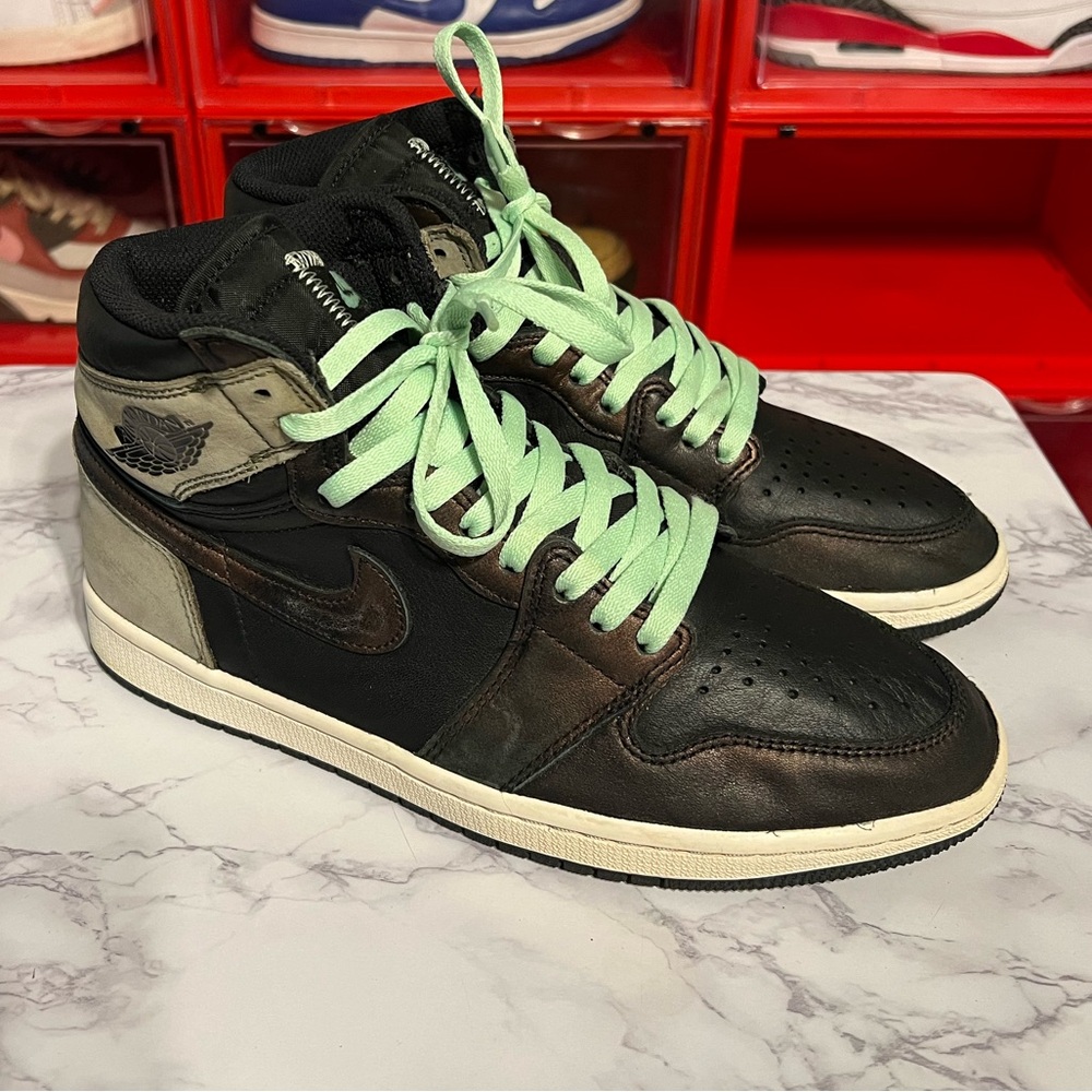 Air Jordan 1 Retro High OG Patina (USED)